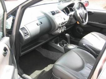 2004 Honda Fit Pictures