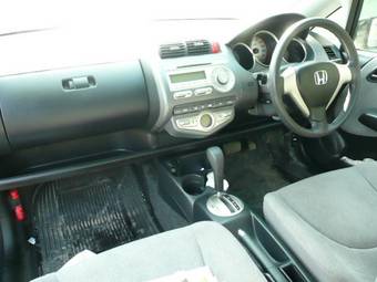 2004 Honda Fit Pictures