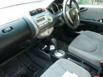 2004 Honda Fit Pictures