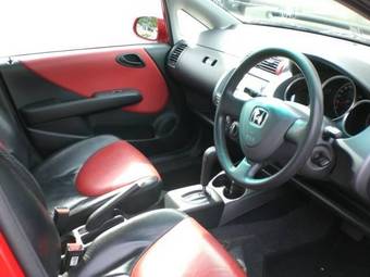 2004 Honda Fit Pictures