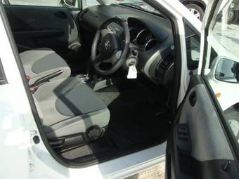 2004 Honda Fit Photos