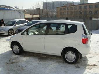 2004 Honda Fit Pictures