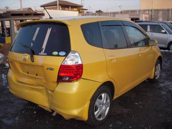 2004 Honda Fit Photos