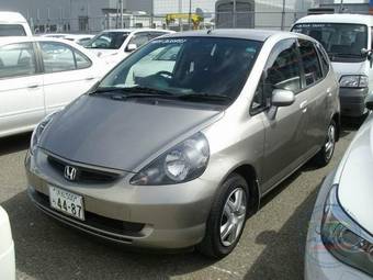 2004 Honda Fit Photos