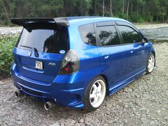 2004 Honda Fit Images