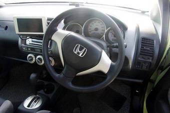 2004 Honda Fit Pics