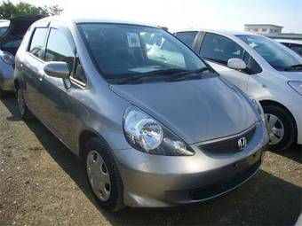 2004 Honda Fit Pictures