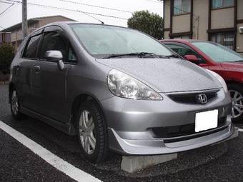 2004 Honda Fit Photos