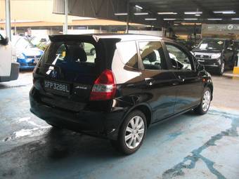2004 Honda Fit Images