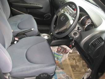 2004 Honda Fit Pictures