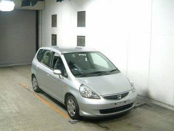 2004 Honda Fit Photos