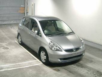 2004 Honda Fit Photos