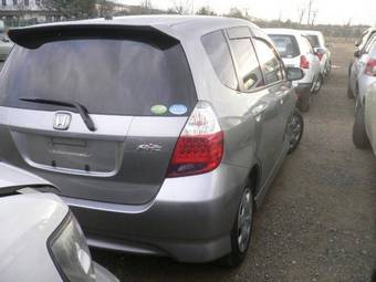 2004 Honda Fit Pictures