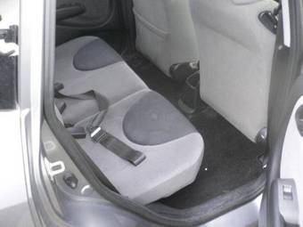 2004 Honda Fit Photos