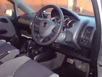 2004 Honda Fit Images