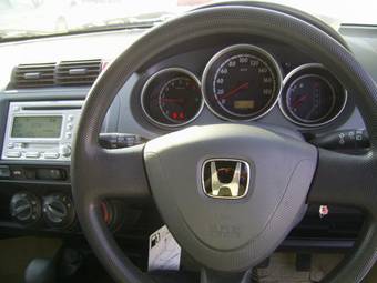 2004 Honda Fit Photos