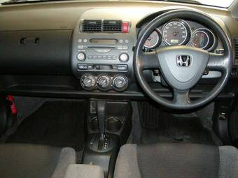 2004 Honda Fit Pictures