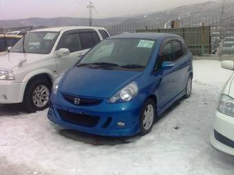 2004 Honda Fit Pictures