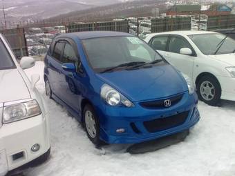 2004 Honda Fit Photos