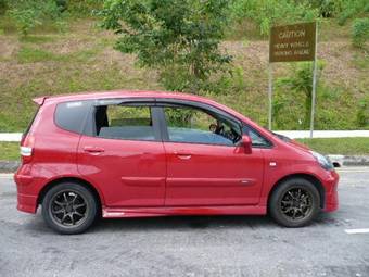 2004 Honda Fit Pics