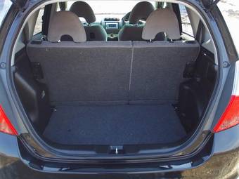 2004 Honda Fit Pictures