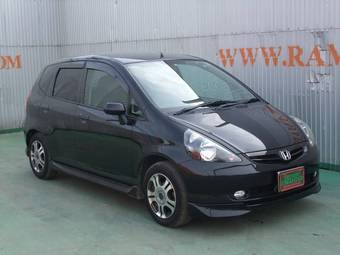 2004 Honda Fit Photos