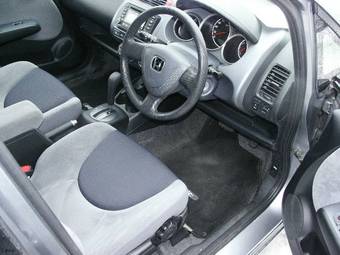 2004 Honda Fit Pictures