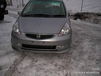 2004 Honda Fit Photos