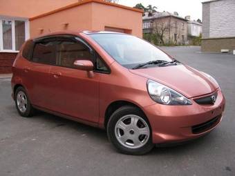 2004 Honda Fit Pictures