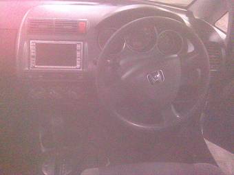 2004 Honda Fit Pictures