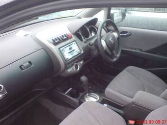 2004 Honda Fit Pictures