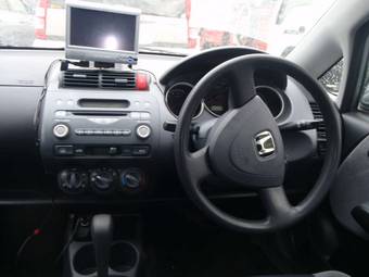 2004 Honda Fit Wallpapers