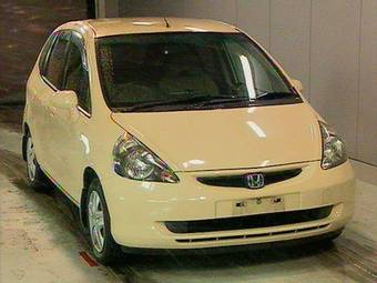 2004 Honda Fit Photos