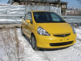 2004 Honda Fit Pictures