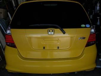 2004 Honda Fit Photos