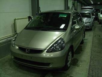 2004 Honda Fit Photos