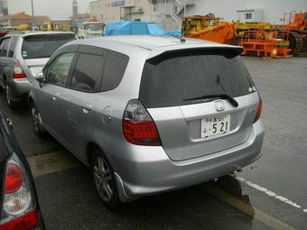 2004 Honda Fit Photos