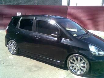 2004 Honda Fit Photos
