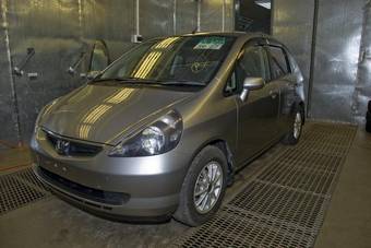 2004 Honda Fit Pictures