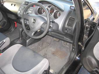 2004 Honda Fit Photos