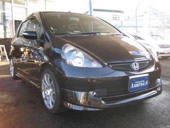 2004 Honda Fit Pictures