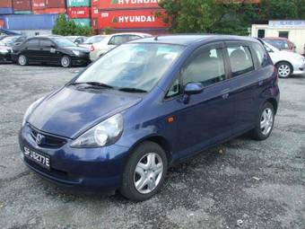 2004 Honda Fit Images