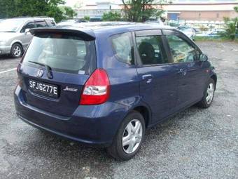 2004 Honda Fit Pictures