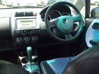 2004 Honda Fit Pics