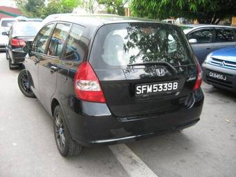 2004 Honda Fit Pictures