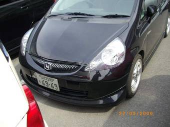 2004 Honda Fit Photos