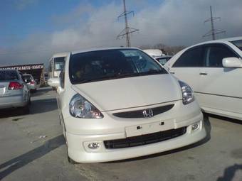 2004 Honda Fit Pictures