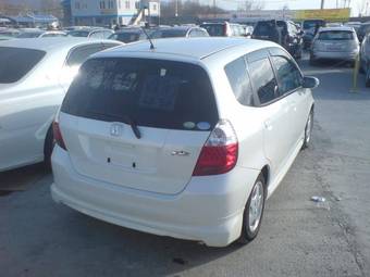 2004 Honda Fit Photos