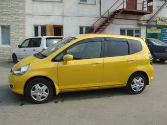 2004 Honda Fit Pictures