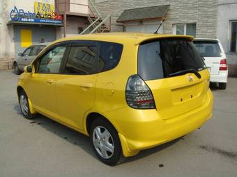 2004 Honda Fit Photos